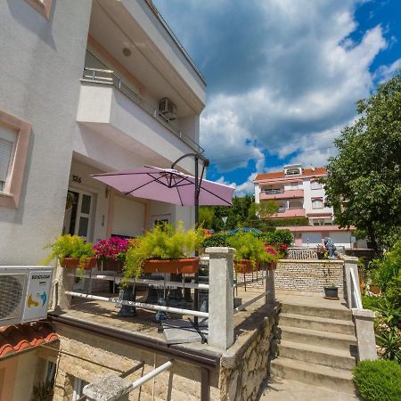 דראמליי Apartments Vanessa מראה חיצוני תמונה