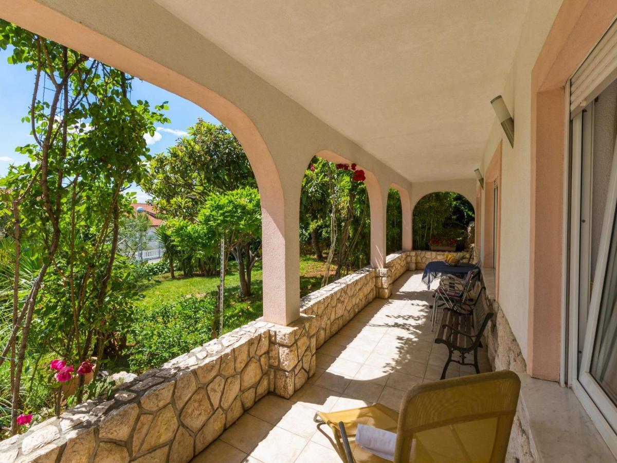 דראמליי Apartments Vanessa מראה חיצוני תמונה